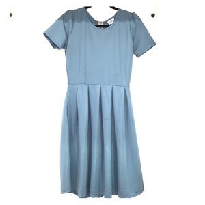 Lularoe Amelia dress M with pockets